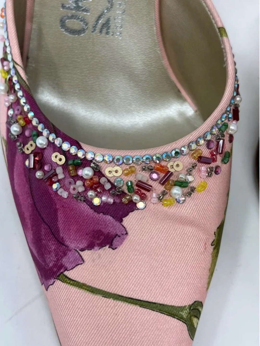 Vintage Salvatore Ferragamo Pink Floral Beaded Slip-On Mules - Picture 4 of 13